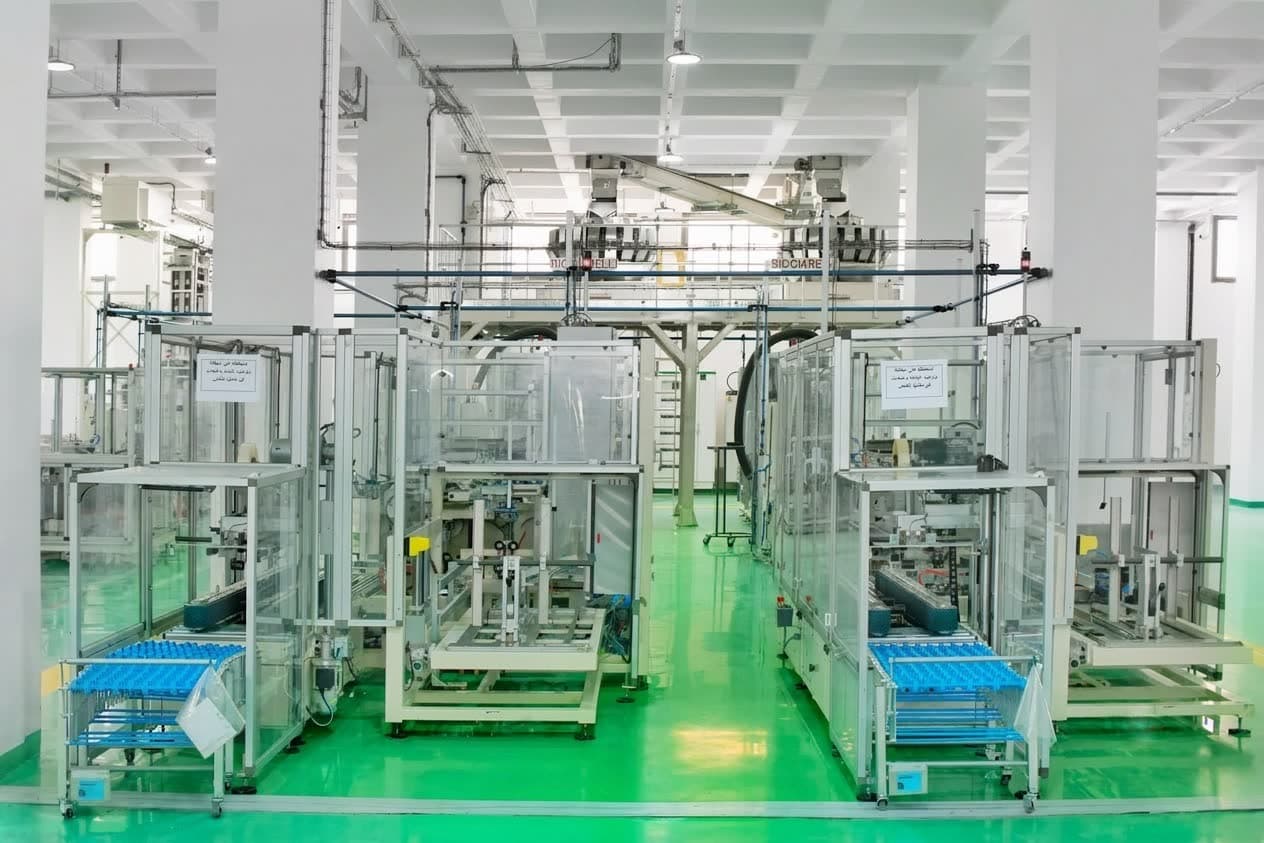 « La technologie au service de la tradition. Une précision maximale pour une qualité irréprochable. ⚙️✨ »
« التكنولوجيا في خدمة الأصالة. دقة متناهية من أجل جودة لا تشوبها شائبة. ⚙️✨ »